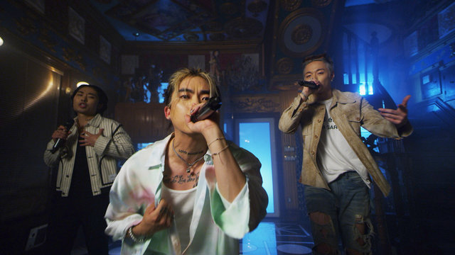 TELL ME (Performance Video)