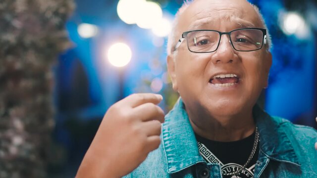 Tienes Que Regresar