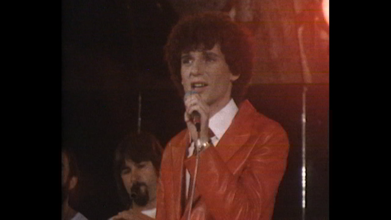 Y Voló (Retrato en Vivo (TVE))