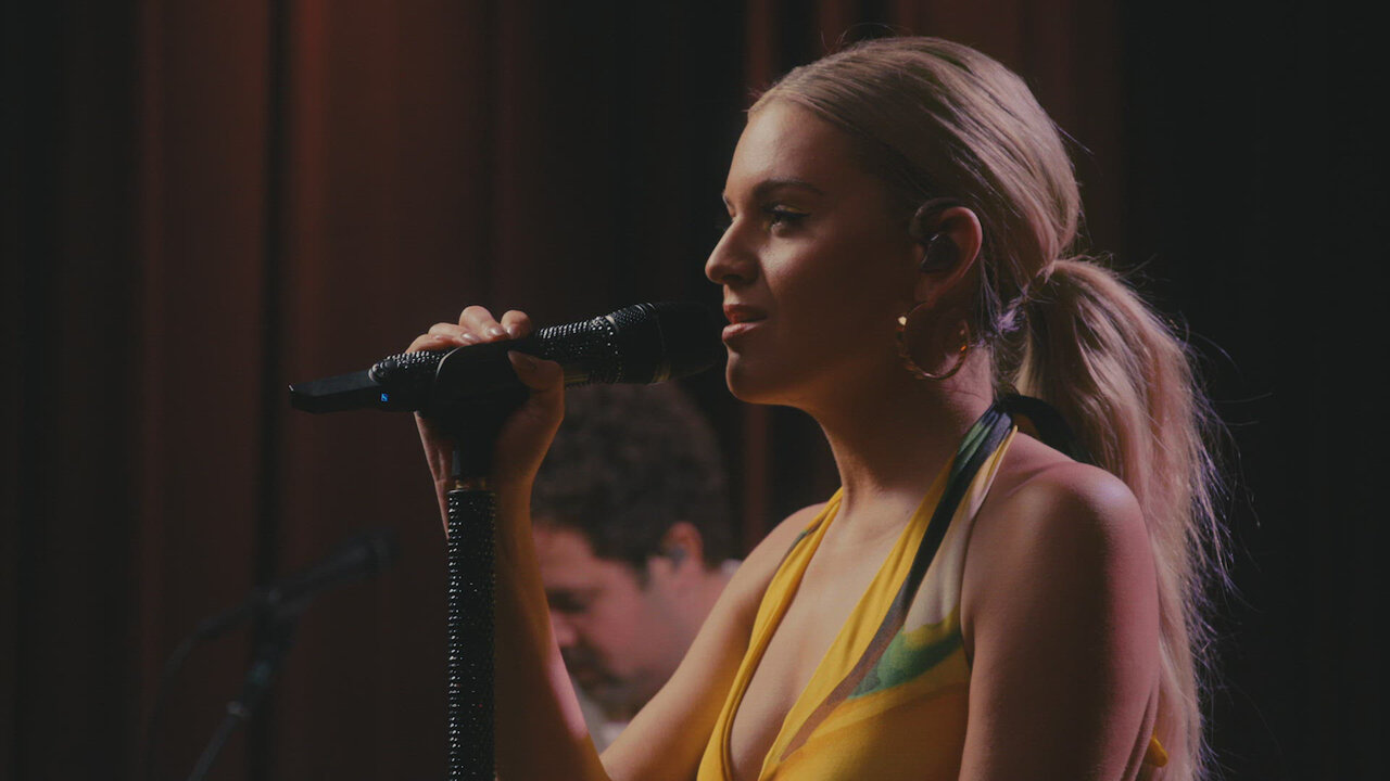 BIG GIRLS DON'T CRY (Apple Music Sessions)