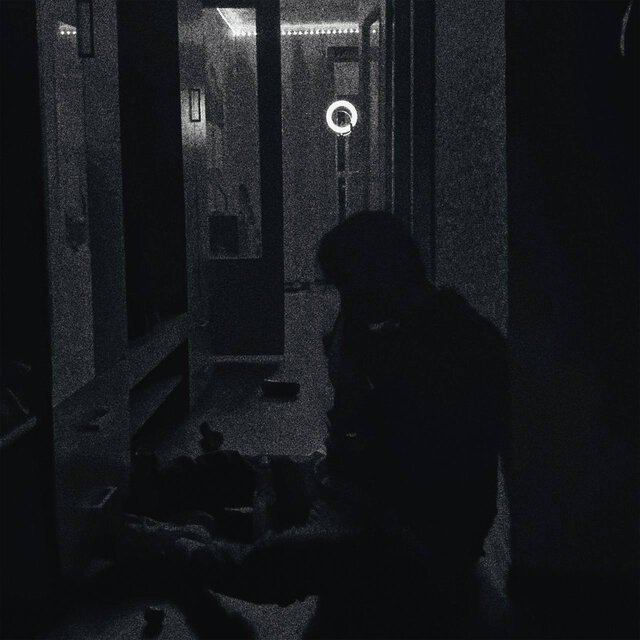 ПЛАЧЬ СО МНОЙ