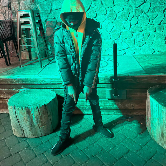 Steppin 2 Da Neck