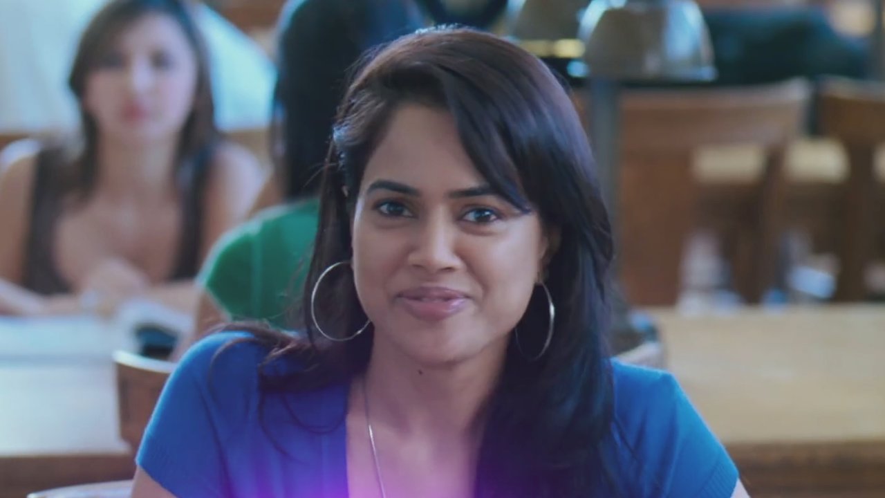Adiyae Kolluthey (Tamil Lyric Video)