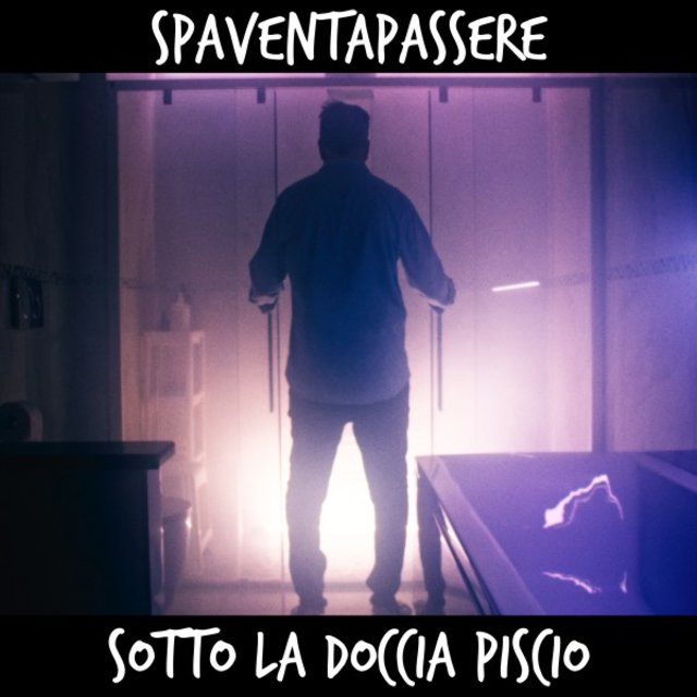 Sotto la doccia piscio