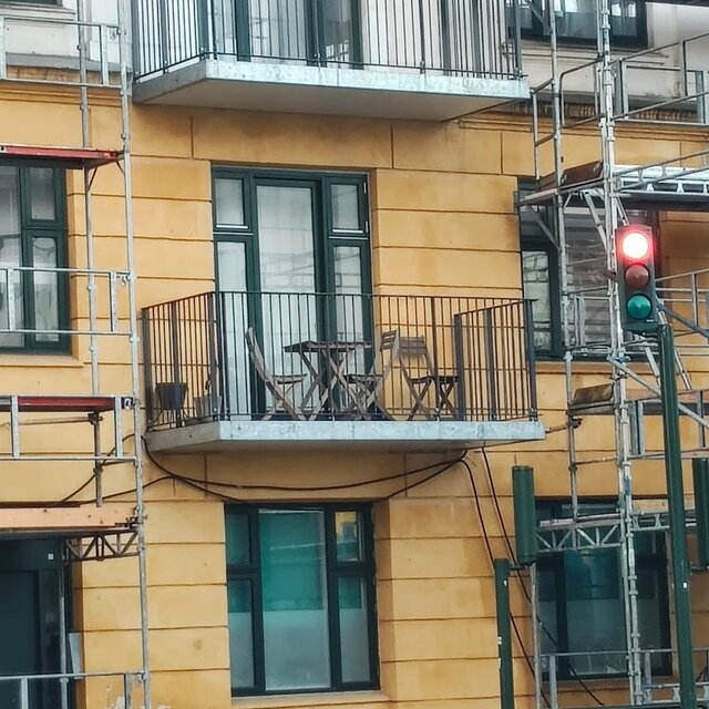 Appartment 16, person 2 passt data (Radio Edit)