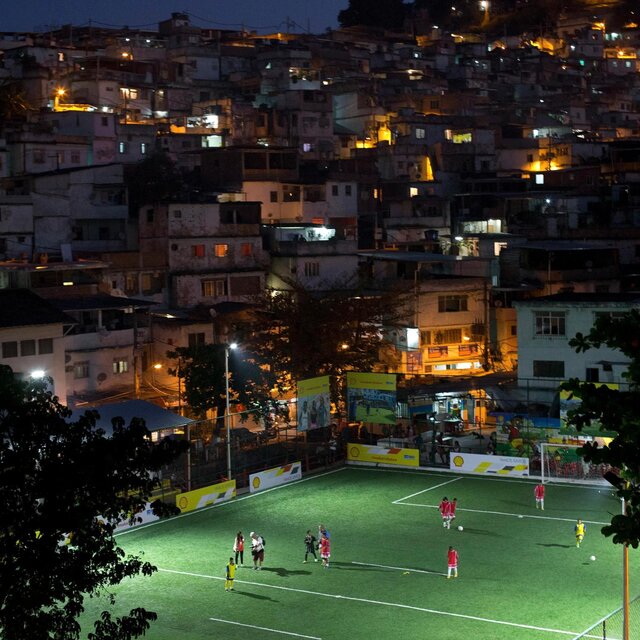 Favela Luv