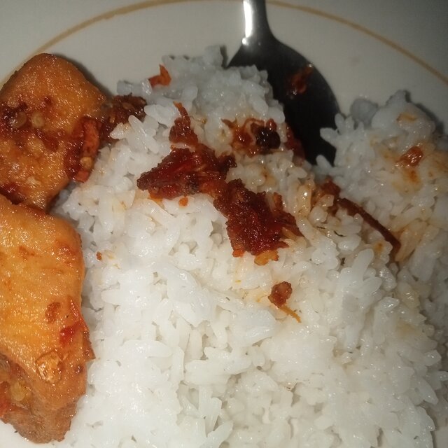 Sepasang murai di dahan senja