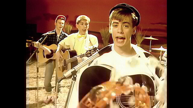 Fantastic Day (Official Video)