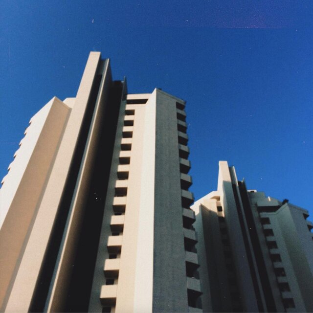 Don't Leave .Wav(e)