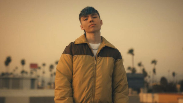 This Shit Sux (Official Video)