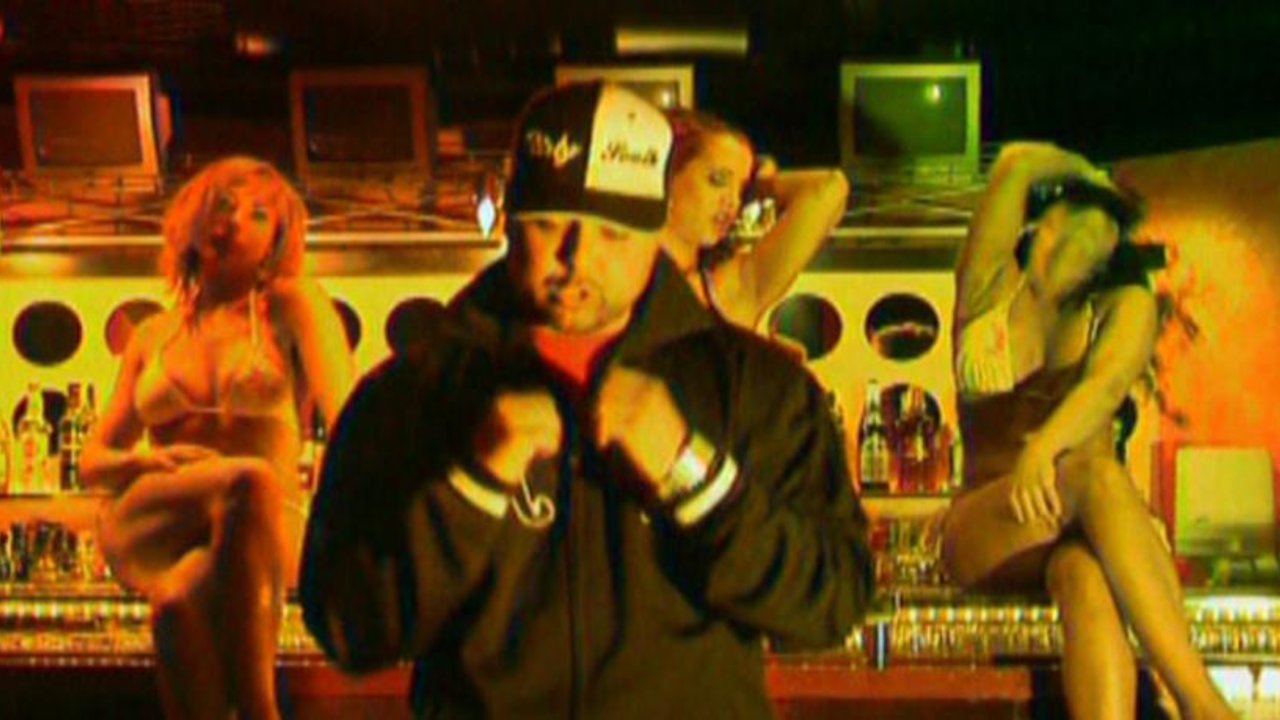 Give It Up (Videoclip)