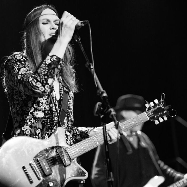 Juliana Hatfield on TIDAL