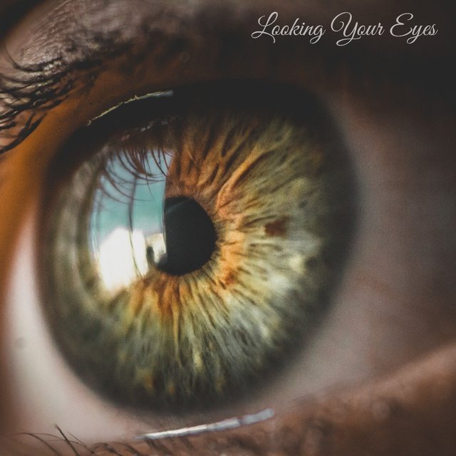 Looking Your Eyes (Radio Edit)