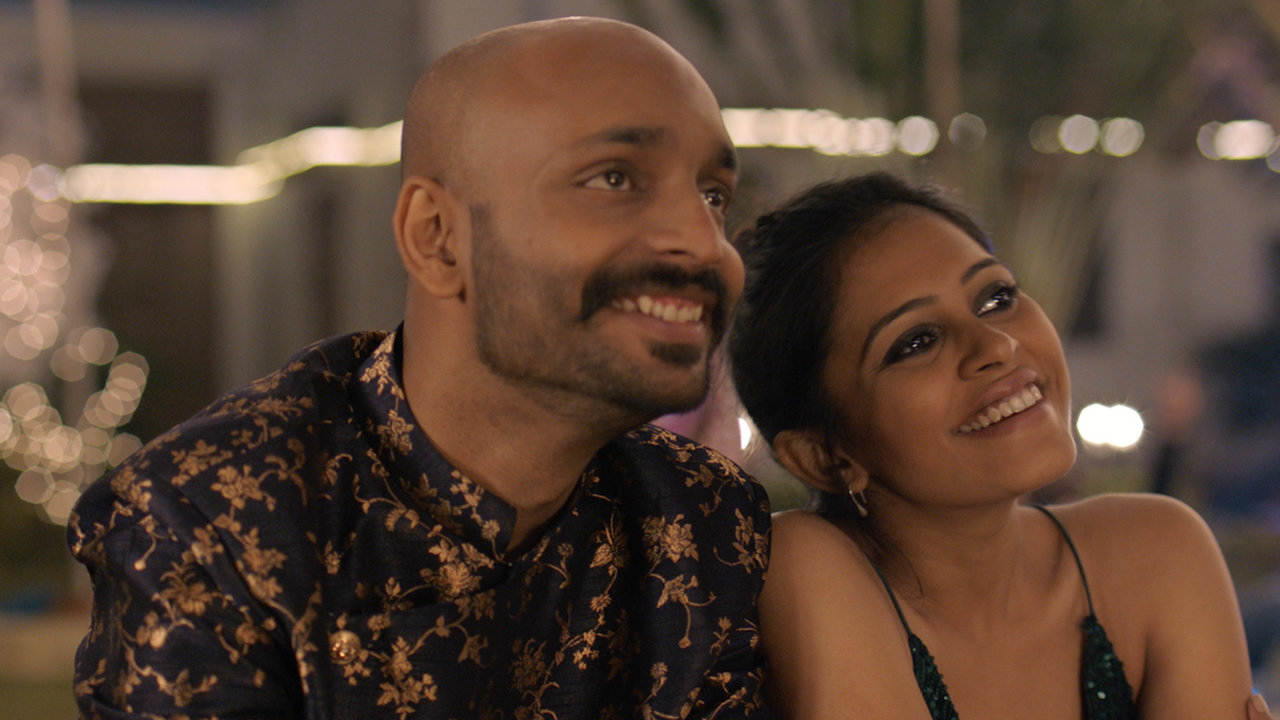 Khul Jaun Kya (From "Homecoming")