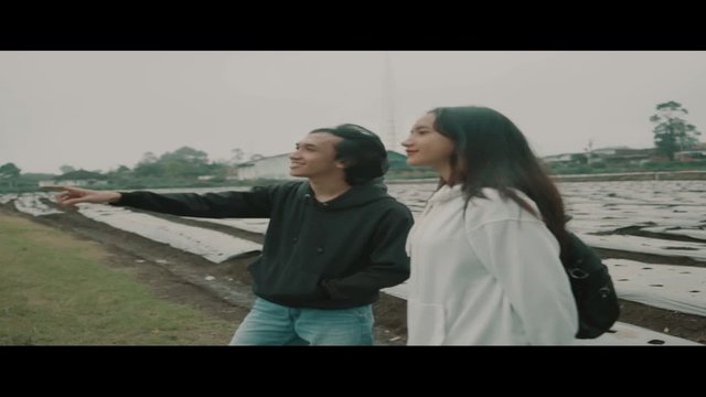 On My Way (feat. Gulsah Brett)