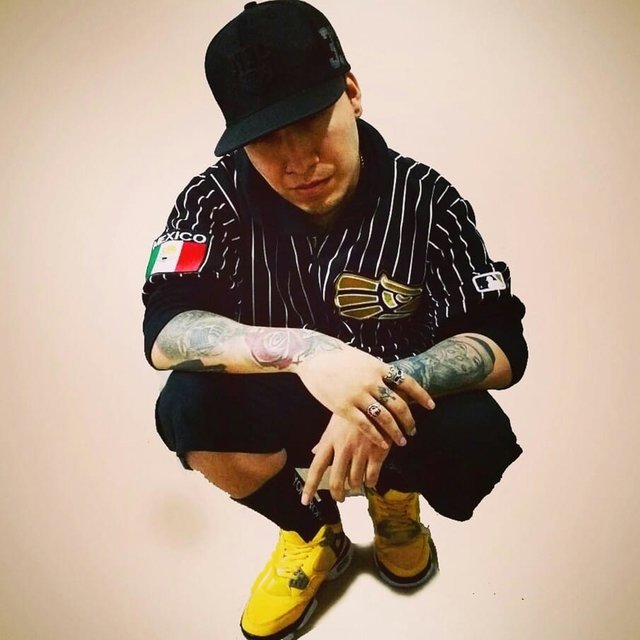 tuve que dejar (feat. Kacho Gdl)