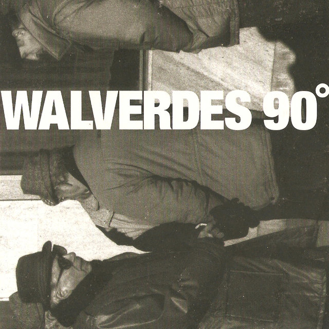90°