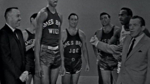 Wilt Chamberlain vs. Harlem Globetrotters: Trick Shots (Live On The Ed Sullivan Show, October 18, 1959)