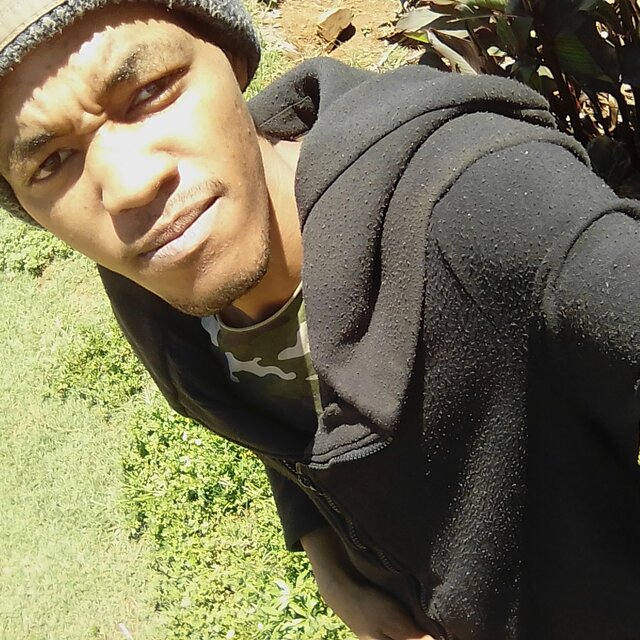 DLALA NGE MIC
