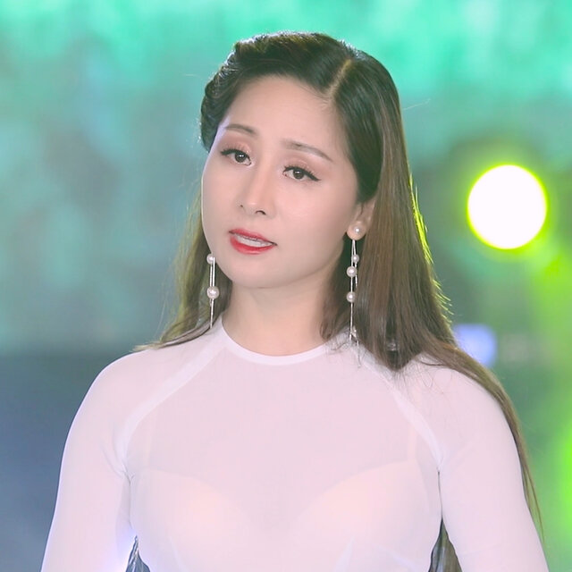 VỀ XỨ NGHỆ CÙNG EM