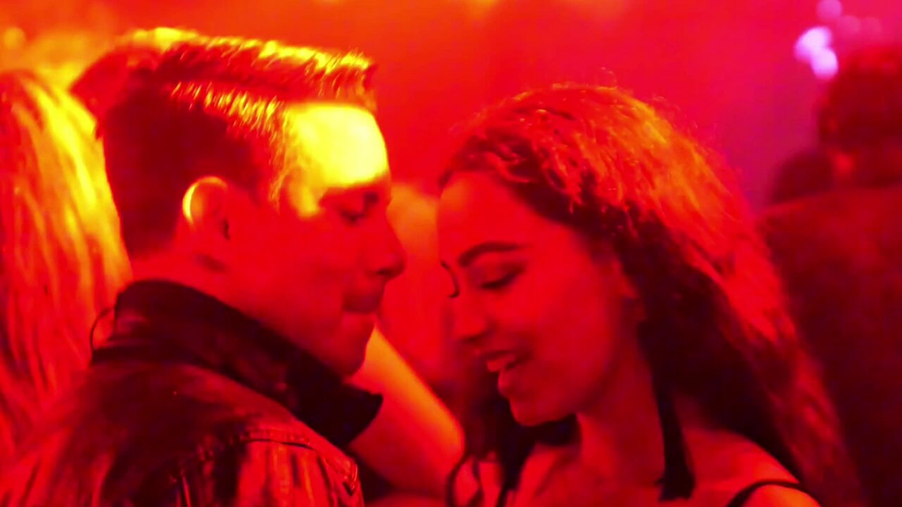 Gimme Your Love (feat. Matteo )