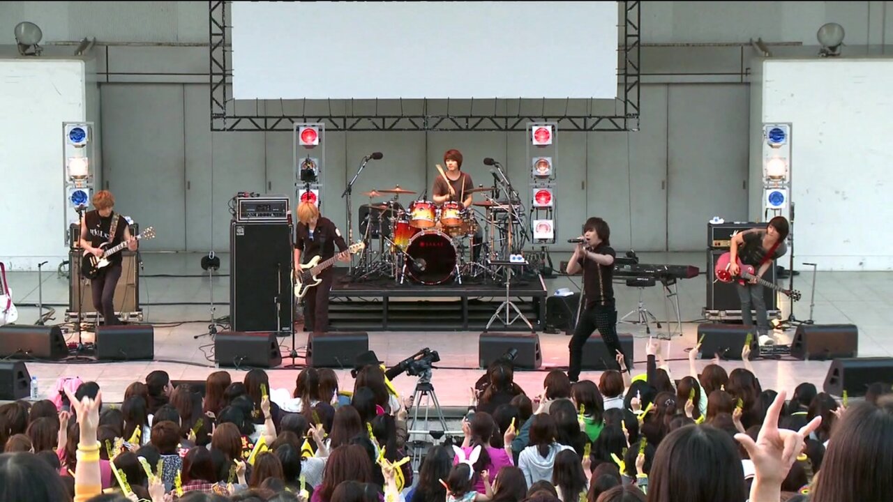 Flower Rock (Live-2011 Special Event -FIVE TREASURE ISLAND-@Yomiuri Land, Tokyo)