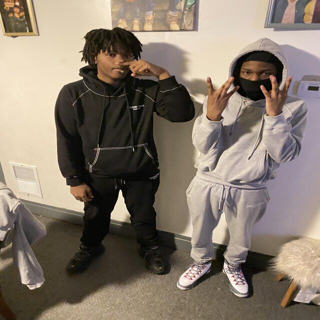 King of samples (feat. Bxndz716, Slaughtergray & Tyeezy)