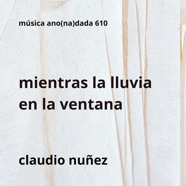 mientras la lluvia en la ventana