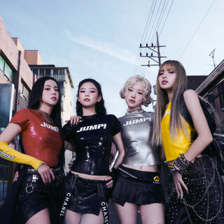 アイドル BLACKPINK 2019 WORLDTOUR TOKYO LISA Lisa made a surprise appearance in Tokyo in a bold and stunning