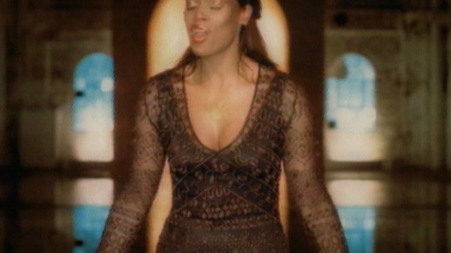 I'm Kissing You (Version 1 - Official Video)