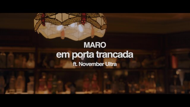 em porta trancada (Live Trio Version)