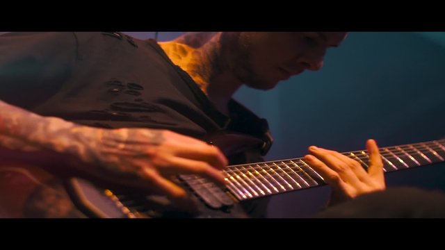 Tendinitis (feat. Luke Holland)