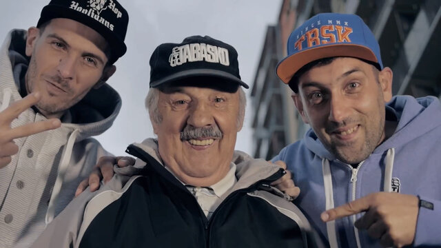 Hołd Bloków Absolwentom (Official Video)