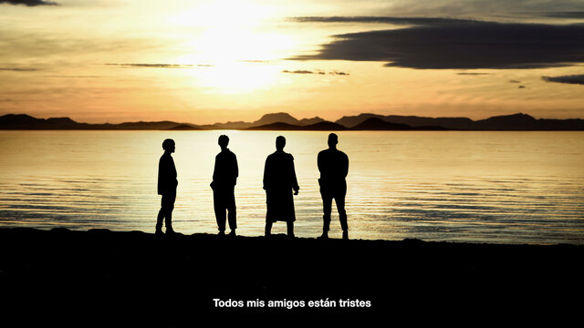 Todos Mis Amigos Están Tristes (Lyric Video)