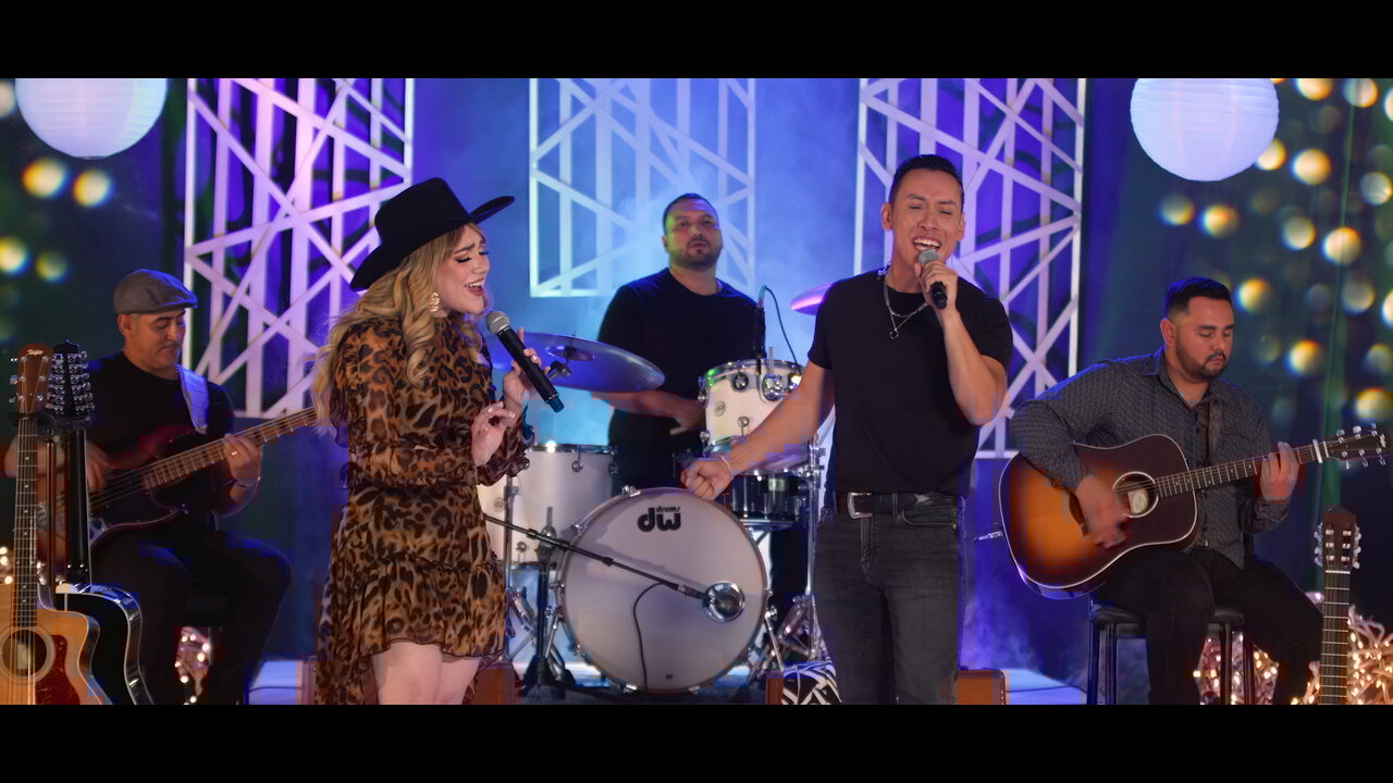 Somos (En Vivo)