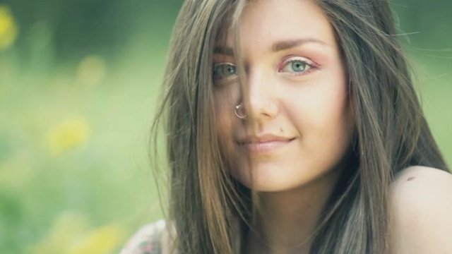 Na M' Agapas (Featuring Giouli Asimakopoulou)