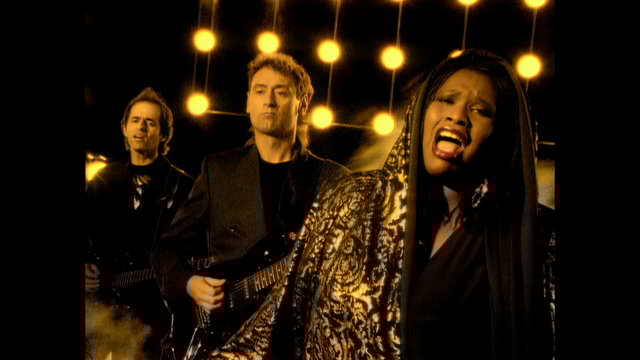 Il suffira d'un signe (Live) (Clip officiel)
