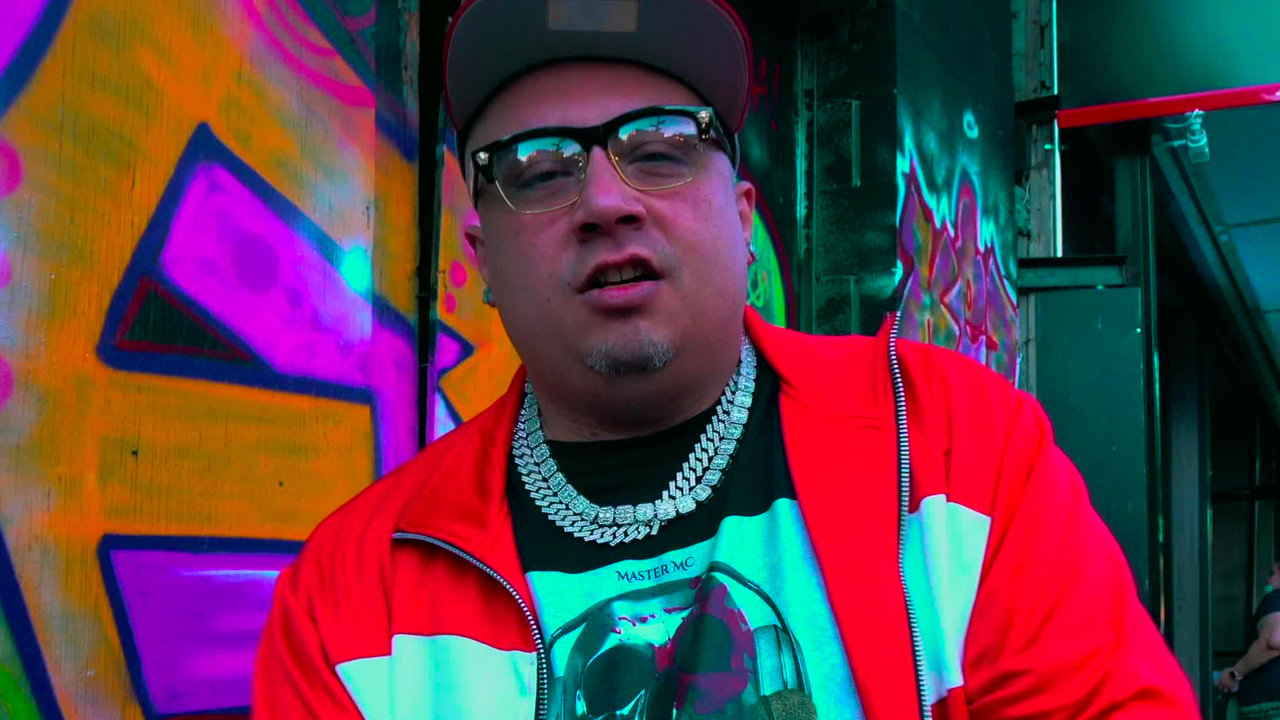 No Le Voy a Bajar (Official Video)