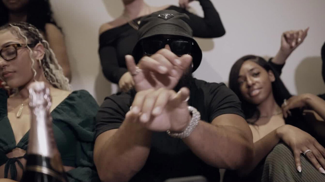 Philip Banks  (feat. Belly Gang Kushington )