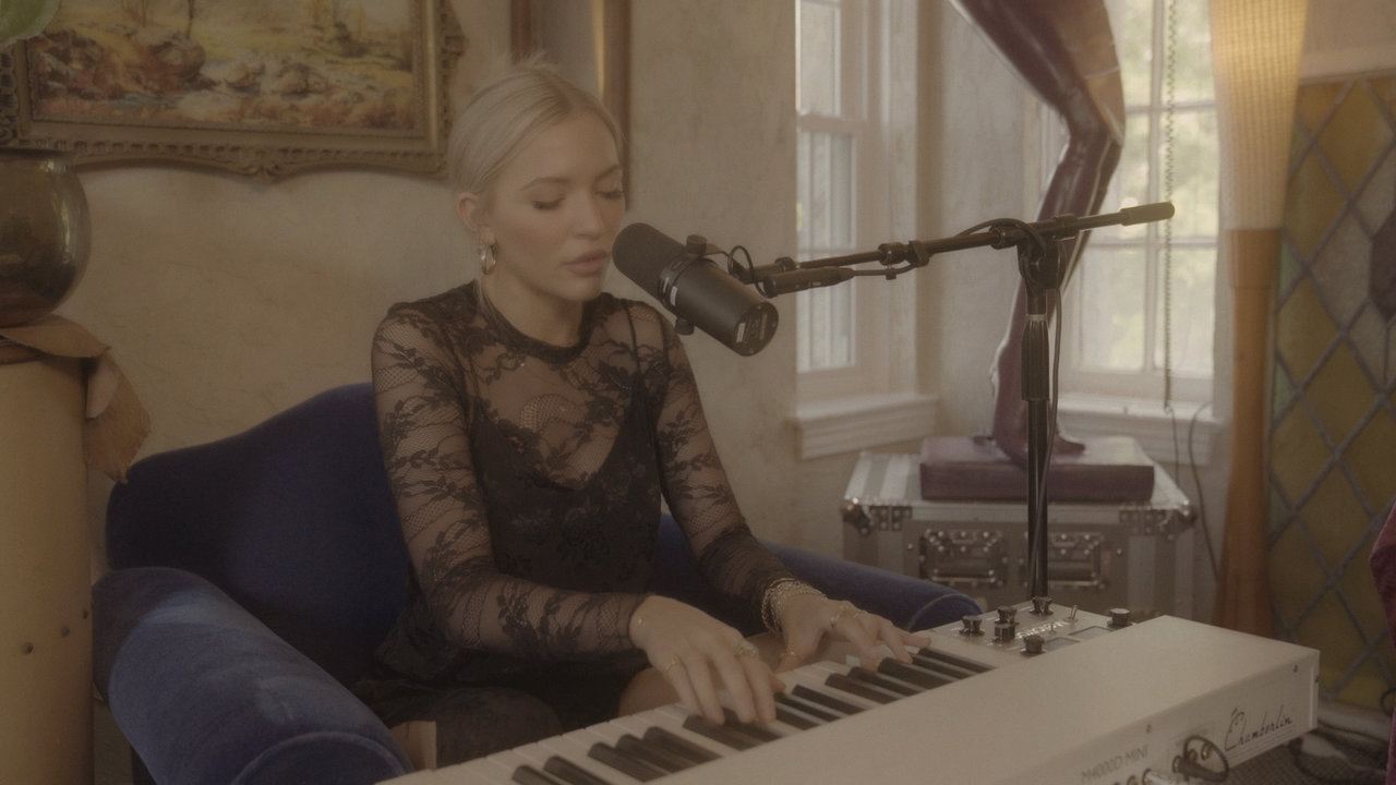 Fear Of Being Alone (Acoustic Video)