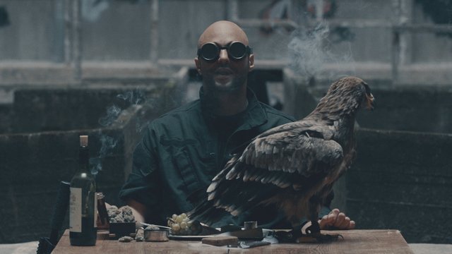 Aigle (Clip officiel)
