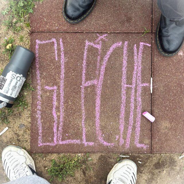 GLEiCHE (feat. Kassé)