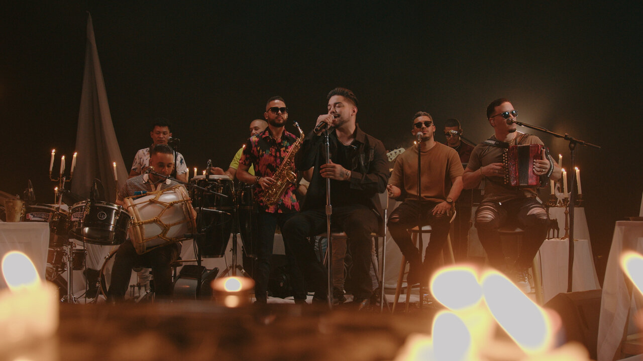 De Adentro Pa' Fuera (Official Music Video)