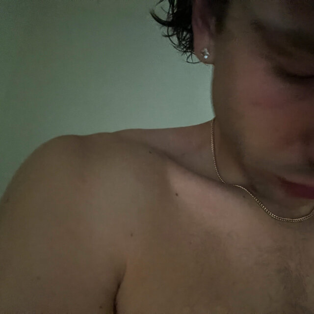 collarbone