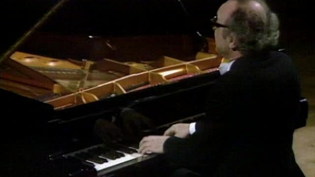 Schubert: Piano Sonata No. 21 in B-Flat Major, D. 960 - 2. Andante sostenuto (Stereo)