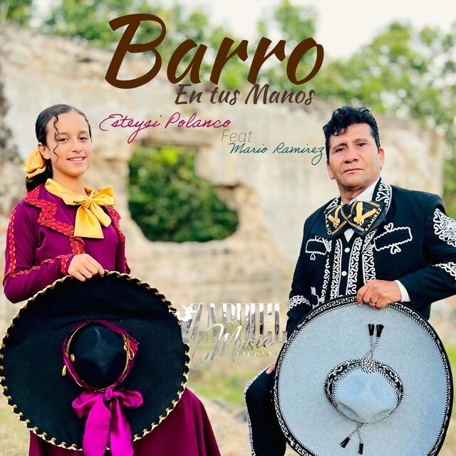 Barro en tus Manos