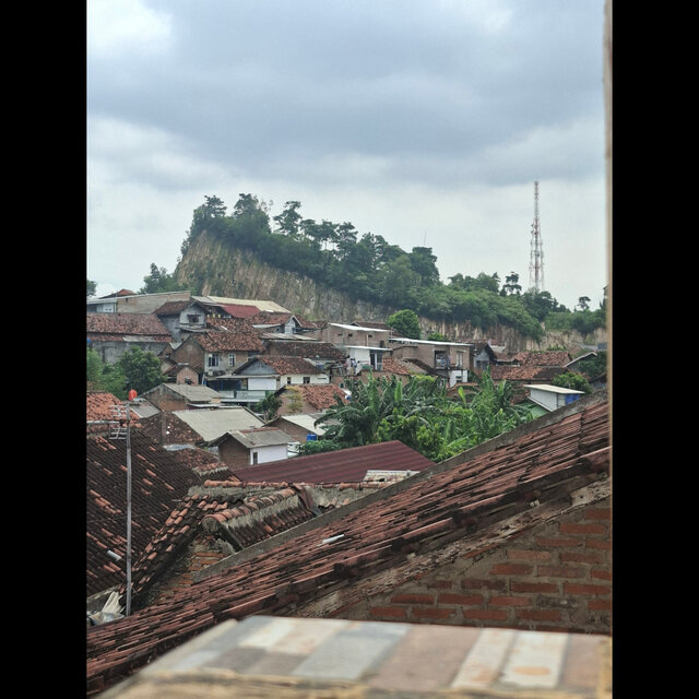 Jangan hiraukan mereka