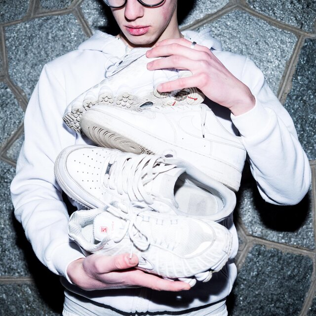 TOTAL WHITE