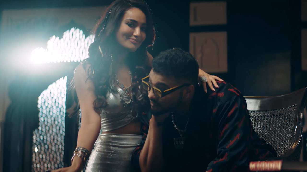 Ghana Kasoota (feat. Surbhi Jyoti) (Lyric Video)