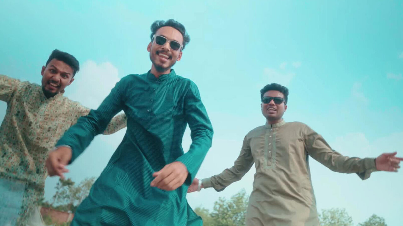 গরু হাম্বা হাম্বা করে 